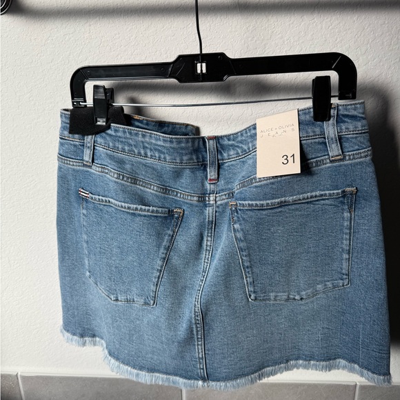 Alice & Olivia Denim Skirt with Rhinestone Trim size 31 new - Picture 5 of 8